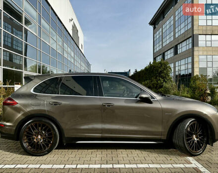 Коричневый Порше Каен, объемом двигателя 2.97 л и пробегом 141 тыс. км за 49900 $, фото 1 на Automoto.ua