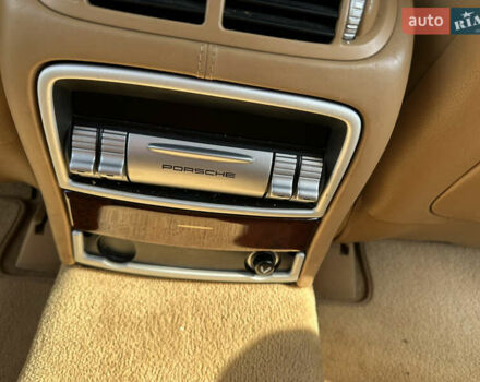 Красный Порше Каен, объемом двигателя 4.81 л и пробегом 117 тыс. км за 13500 $, фото 26 на Automoto.ua