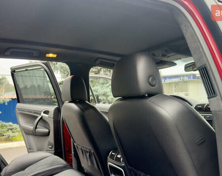 Червоний Порше Cayenne, об'ємом двигуна 4.81 л та пробігом 126 тис. км за 12222 $, фото 23 на Automoto.ua