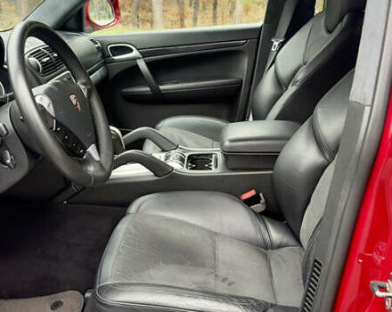 Червоний Порше Cayenne, об'ємом двигуна 4.81 л та пробігом 126 тис. км за 12222 $, фото 16 на Automoto.ua