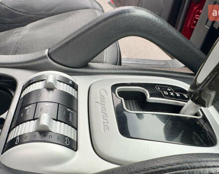 Червоний Порше Cayenne, об'ємом двигуна 4.81 л та пробігом 126 тис. км за 12222 $, фото 38 на Automoto.ua