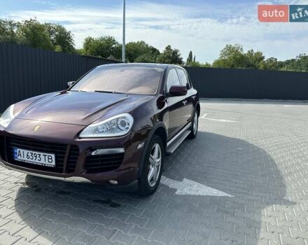 Красный Порше Каен, объемом двигателя 4.81 л и пробегом 117 тыс. км за 13500 $, фото 7 на Automoto.ua