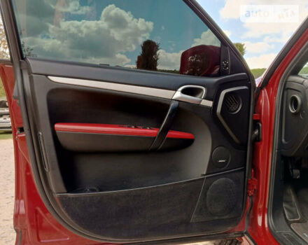 Червоний Порше Cayenne, об'ємом двигуна 4.81 л та пробігом 219 тис. км за 8500 $, фото 27 на Automoto.ua