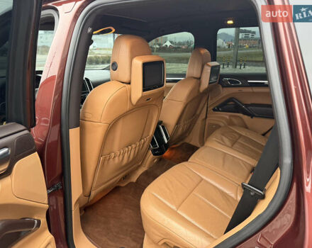 Красный Порше Каен, объемом двигателя 3 л и пробегом 278 тыс. км за 23500 $, фото 14 на Automoto.ua