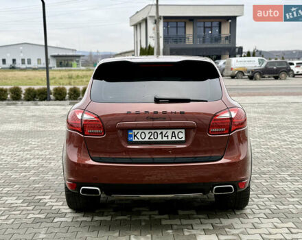 Красный Порше Каен, объемом двигателя 3 л и пробегом 278 тыс. км за 23500 $, фото 6 на Automoto.ua