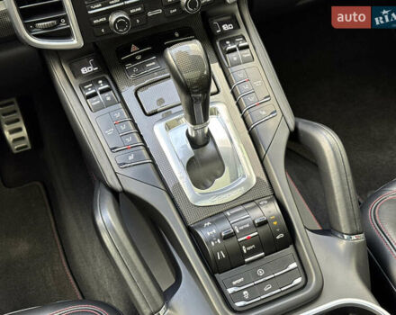 Красный Порше Каен, объемом двигателя 4.8 л и пробегом 123 тыс. км за 23900 $, фото 32 на Automoto.ua