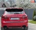 Красный Порше Каен, объемом двигателя 4.81 л и пробегом 169 тыс. км за 20000 $, фото 4 на Automoto.ua