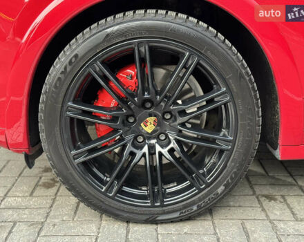 Красный Порше Каен, объемом двигателя 4.8 л и пробегом 123 тыс. км за 23900 $, фото 10 на Automoto.ua