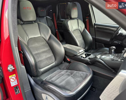 Красный Порше Каен, объемом двигателя 4.8 л и пробегом 123 тыс. км за 23900 $, фото 48 на Automoto.ua