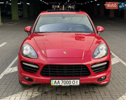 Красный Порше Каен, объемом двигателя 4.8 л и пробегом 123 тыс. км за 23900 $, фото 2 на Automoto.ua