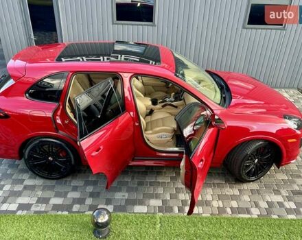 Порше Каен 2015 в Киеве на Automoto.ua Красный Порше Каен, объемом двигателя 4.81 л и пробегом 99 тыс. км за 31900 $, фото 97 на Automoto.ua