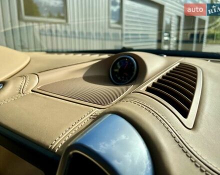 Порше Каен 2015 в Киеве на Automoto.ua Красный Порше Каен, объемом двигателя 4.81 л и пробегом 99 тыс. км за 31900 $, фото 60 на Automoto.ua