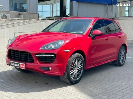 Червоний Порше Cayenne, об'ємом двигуна 3 л та пробігом 199 тис. км за 34990 $, фото 1 на Automoto.ua