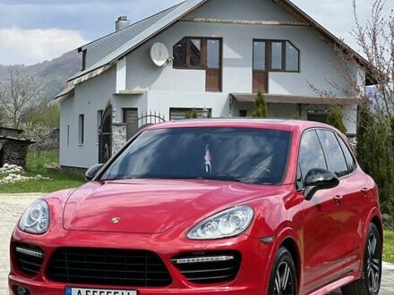 Порше Каен 2013 в Тячеве на Automoto.ua Красный Порше Каен, объемом двигателя 4.81 л и пробегом 169 тыс. км за 20000 $, фото 1 на Automoto.ua