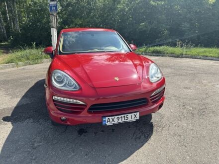 Порше Каен 2013 в Харькове на Automoto.ua Красный Порше Каен, объемом двигателя 3.6 л и пробегом 155 тыс. км за 19900 $, фото 1 на Automoto.ua