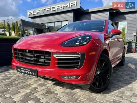Порше Cayenne 2015 у Києві на Automoto.ua Червоний Порше Cayenne, об'ємом двигуна 4.81 л та пробігом 99 тис. км за 31900 $, фото 1 на Automoto.ua