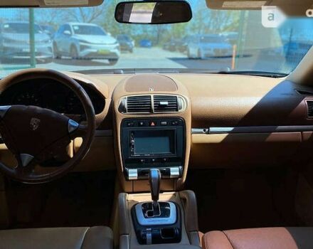 Порше Каен, объемом двигателя 0 л и пробегом 136 тыс. км за 14900 $, фото 14 на Automoto.ua