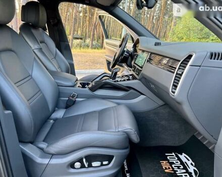 Порше Каен, объемом двигателя 3 л и пробегом 81 тыс. км за 77999 $, фото 25 на Automoto.ua