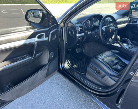 Порше Каен, объемом двигателя 4.5 л и пробегом 255 тыс. км за 8500 $, фото 8 на Automoto.ua