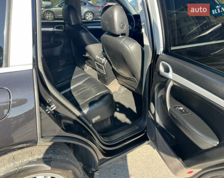 Порше Каен, объемом двигателя 4.5 л и пробегом 255 тыс. км за 8500 $, фото 4 на Automoto.ua