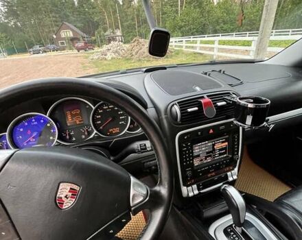 Порше Каен, объемом двигателя 4.5 л и пробегом 297 тыс. км за 9500 $, фото 7 на Automoto.ua