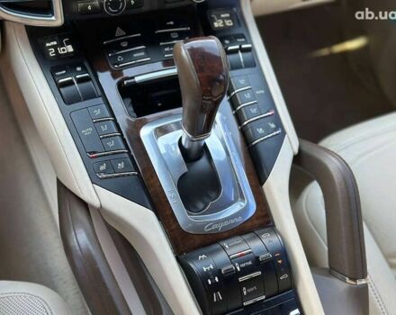 Порше Cayenne, об'ємом двигуна 4.8 л та пробігом 225 тис. км за 14500 $, фото 19 на Automoto.ua