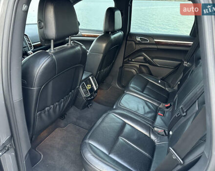 Порше Каен, объемом двигателя 4.81 л и пробегом 81 тыс. км за 29000 $, фото 18 на Automoto.ua