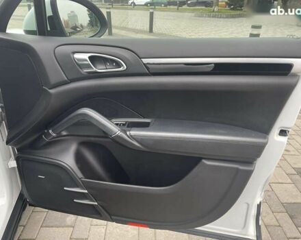 Порше Каен, объемом двигателя 0 л и пробегом 201 тыс. км за 15300 $, фото 20 на Automoto.ua