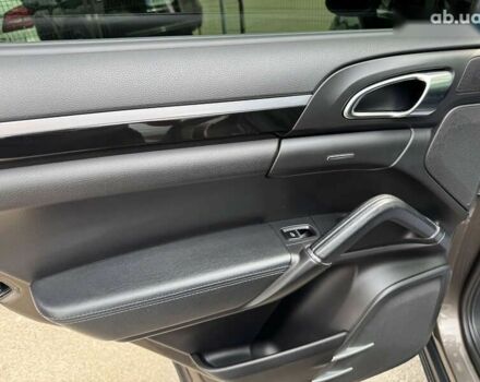 Порше Cayenne, об'ємом двигуна 0 л та пробігом 151 тис. км за 17990 $, фото 28 на Automoto.ua