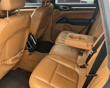 Порше Каен, объемом двигателя 4.81 л и пробегом 126 тыс. км за 19000 $, фото 4 на Automoto.ua
