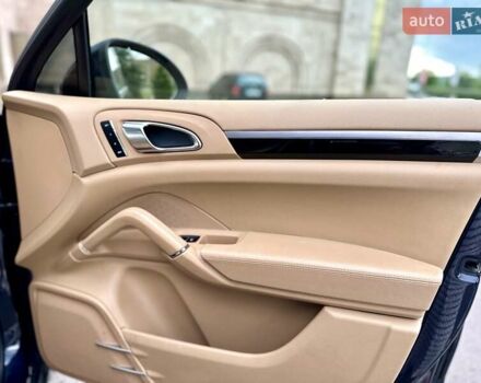 Порше Каен, объемом двигателя 3 л и пробегом 260 тыс. км за 21900 $, фото 5 на Automoto.ua