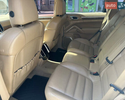 Порше Каен, объемом двигателя 3 л и пробегом 210 тыс. км за 29900 $, фото 10 на Automoto.ua