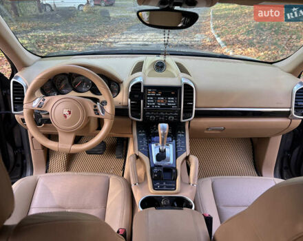 Порше Cayenne 2012 у Тернополі на Automoto.ua Порше Cayenne, об'ємом двигуна 3.6 л та пробігом 185 тис. км за 17300 $, фото 12 на Automoto.ua