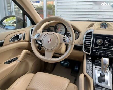 Порше Cayenne, об'ємом двигуна 0 л та пробігом 126 тис. км за 16500 $, фото 9 на Automoto.ua