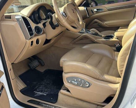 Порше Каен, объемом двигателя 3 л и пробегом 210 тыс. км за 29900 $, фото 6 на Automoto.ua