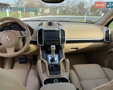 Порше Cayenne, об'ємом двигуна 3 л та пробігом 212 тис. км за 26500 $, фото 8 на Automoto.ua