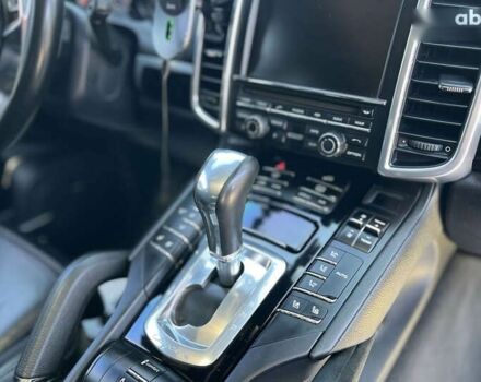 Порше Каен, объемом двигателя 0 л и пробегом 142 тыс. км за 33000 $, фото 29 на Automoto.ua