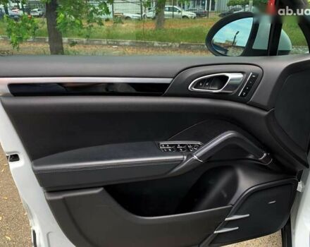 Порше Каен, объемом двигателя 3 л и пробегом 190 тыс. км за 23800 $, фото 28 на Automoto.ua