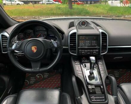 Порше Cayenne, об'ємом двигуна 3 л та пробігом 193 тис. км за 23700 $, фото 29 на Automoto.ua