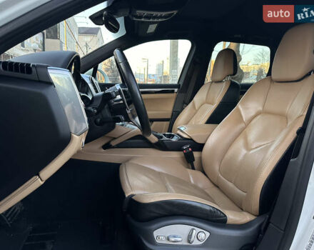 Порше Каен, объемом двигателя 3 л и пробегом 344 тыс. км за 26499 $, фото 23 на Automoto.ua