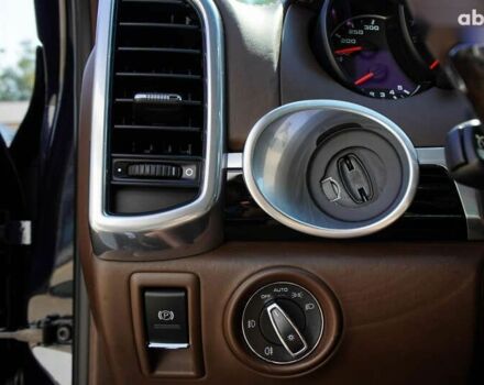 Порше Каен, объемом двигателя 3 л и пробегом 124 тыс. км за 38999 $, фото 24 на Automoto.ua