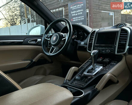 Порше Каен, объемом двигателя 3 л и пробегом 344 тыс. км за 26499 $, фото 26 на Automoto.ua