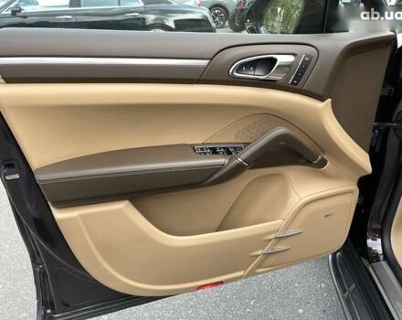 Порше Каен, объемом двигателя 4.1 л и пробегом 60 тыс. км за 59999 $, фото 16 на Automoto.ua