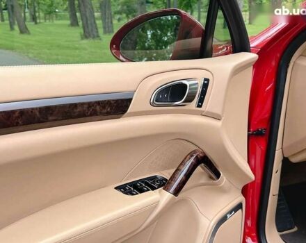 Порше Каен 2015 в Киеве на Automoto.ua Порше Каен, объемом двигателя 4.8 л и пробегом 98 тыс. км за 34990 $, фото 16 на Automoto.ua