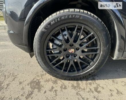 Порше Каен, объемом двигателя 4.13 л и пробегом 309 тыс. км за 42500 $, фото 8 на Automoto.ua