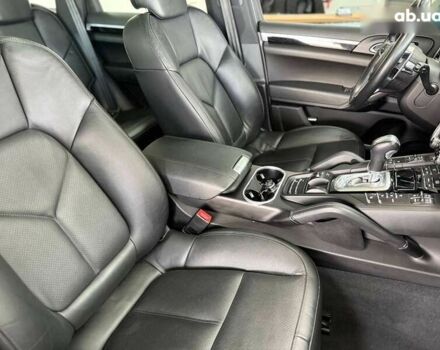 Порше Каен, объемом двигателя 3 л и пробегом 79 тыс. км за 35990 $, фото 26 на Automoto.ua