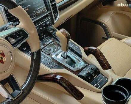 Порше Каен 2015 в Киеве на Automoto.ua Порше Каен, объемом двигателя 4.8 л и пробегом 98 тыс. км за 34990 $, фото 20 на Automoto.ua