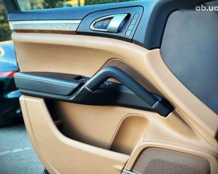Порше Каен, объемом двигателя 3 л и пробегом 175 тыс. км за 39900 $, фото 24 на Automoto.ua