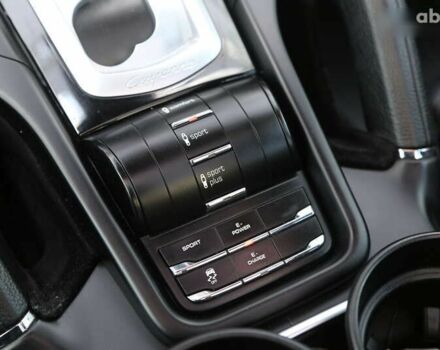 Порше Каен, объемом двигателя 0 л и пробегом 138 тыс. км за 29900 $, фото 21 на Automoto.ua