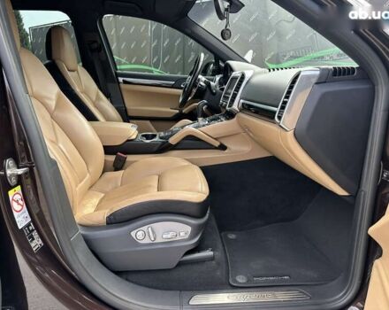 Порше Каен, объемом двигателя 3 л и пробегом 313 тыс. км за 31999 $, фото 6 на Automoto.ua